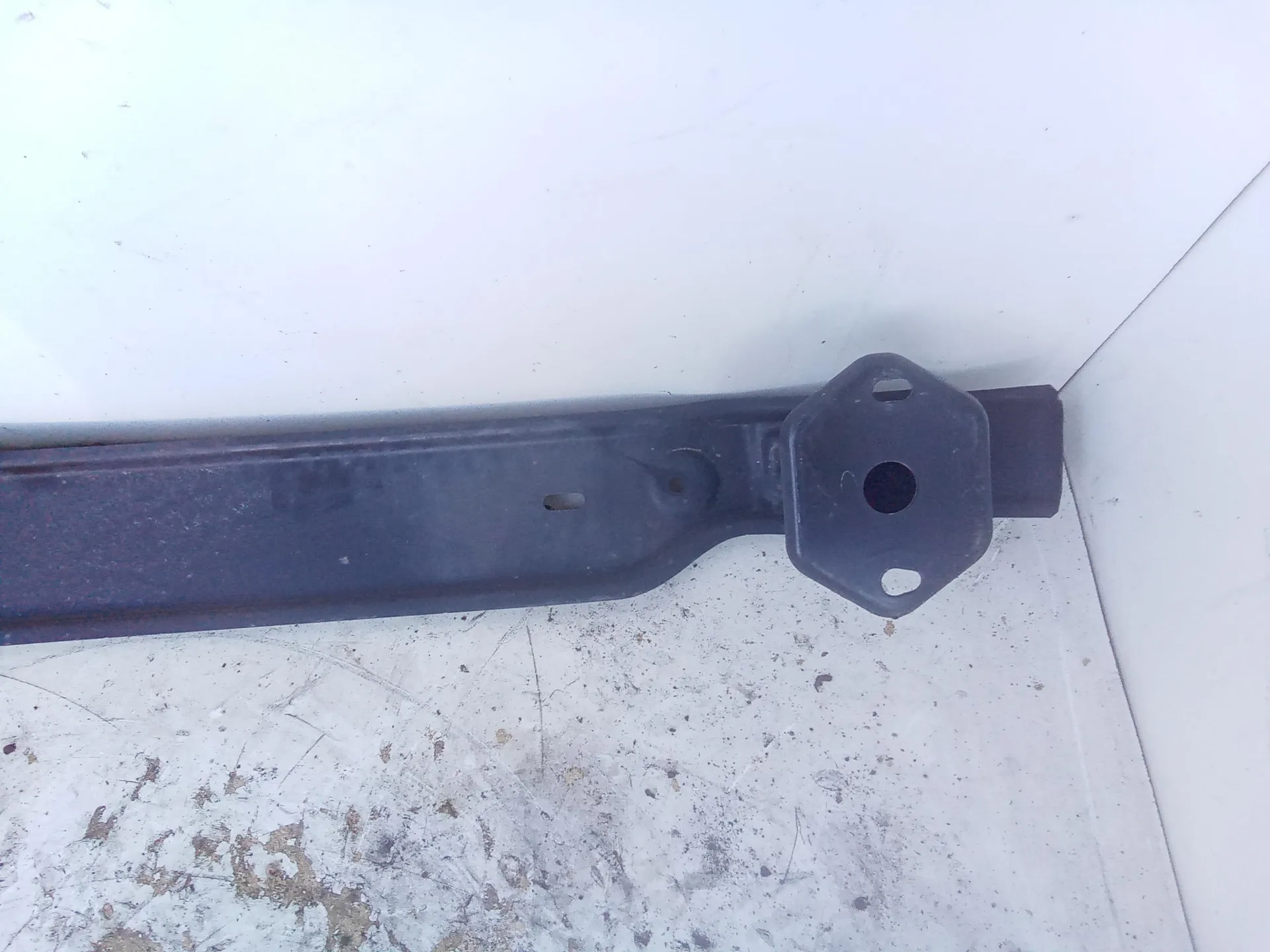 RINFORZO PARAURTI POSTERIORE con codice 00724091211x da BMW Serie 1 F20 (11>19) 2000 Diesel (2015)