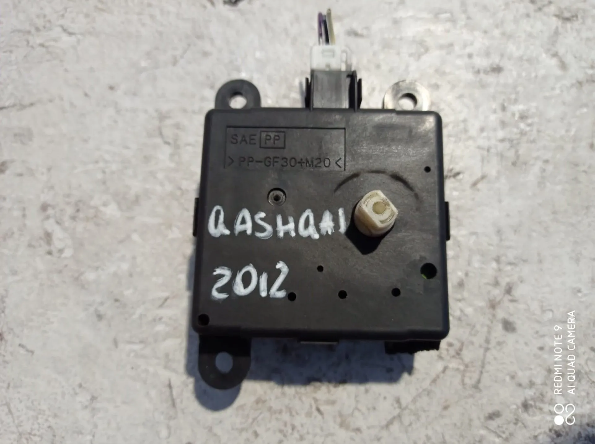 RISCALDATORE WEBASTO con codice 3J01030850 da NISSAN Qashqai 2Â° Serie 1500 Diesel (2012)