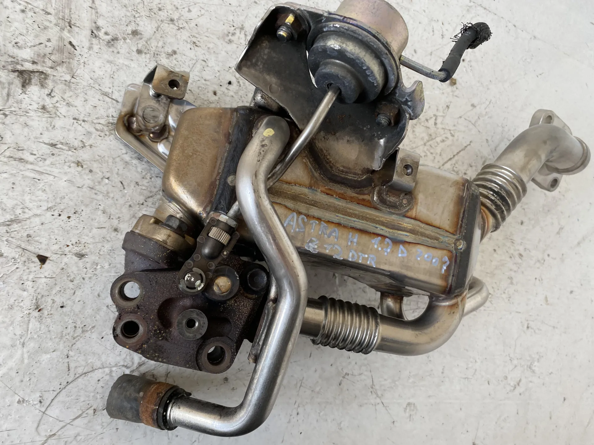 RISCALDATORE WEBASTO con codice 38932 da OPEL Astra H Berlina 2Â° serie 1700 Diesel con codice motore Z17 DTR/Z17 DTR (2007)