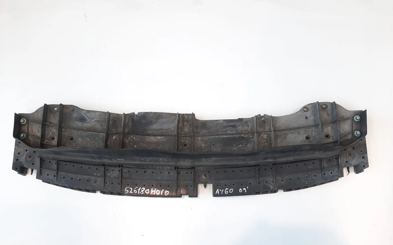 Rivestimento anteriore Toyota Aygo 1.0 B del 2009 CODICE RICAMBIO : 526180H010
