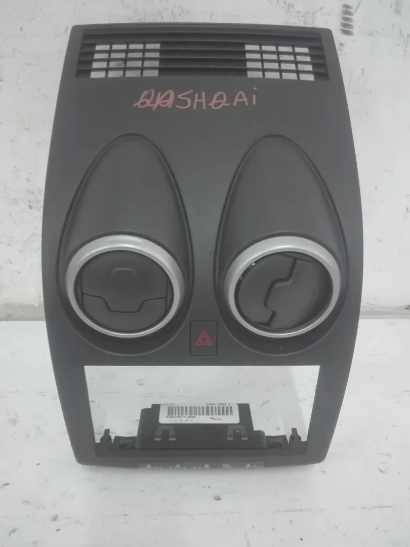 P10075A7711000 / 68260JD92AJ / 1329060912 RIVESTIMENTO CONSOLLE CENTRALE NISSAN Qashqai 2Â° Serie 1600 Diesel (2012)