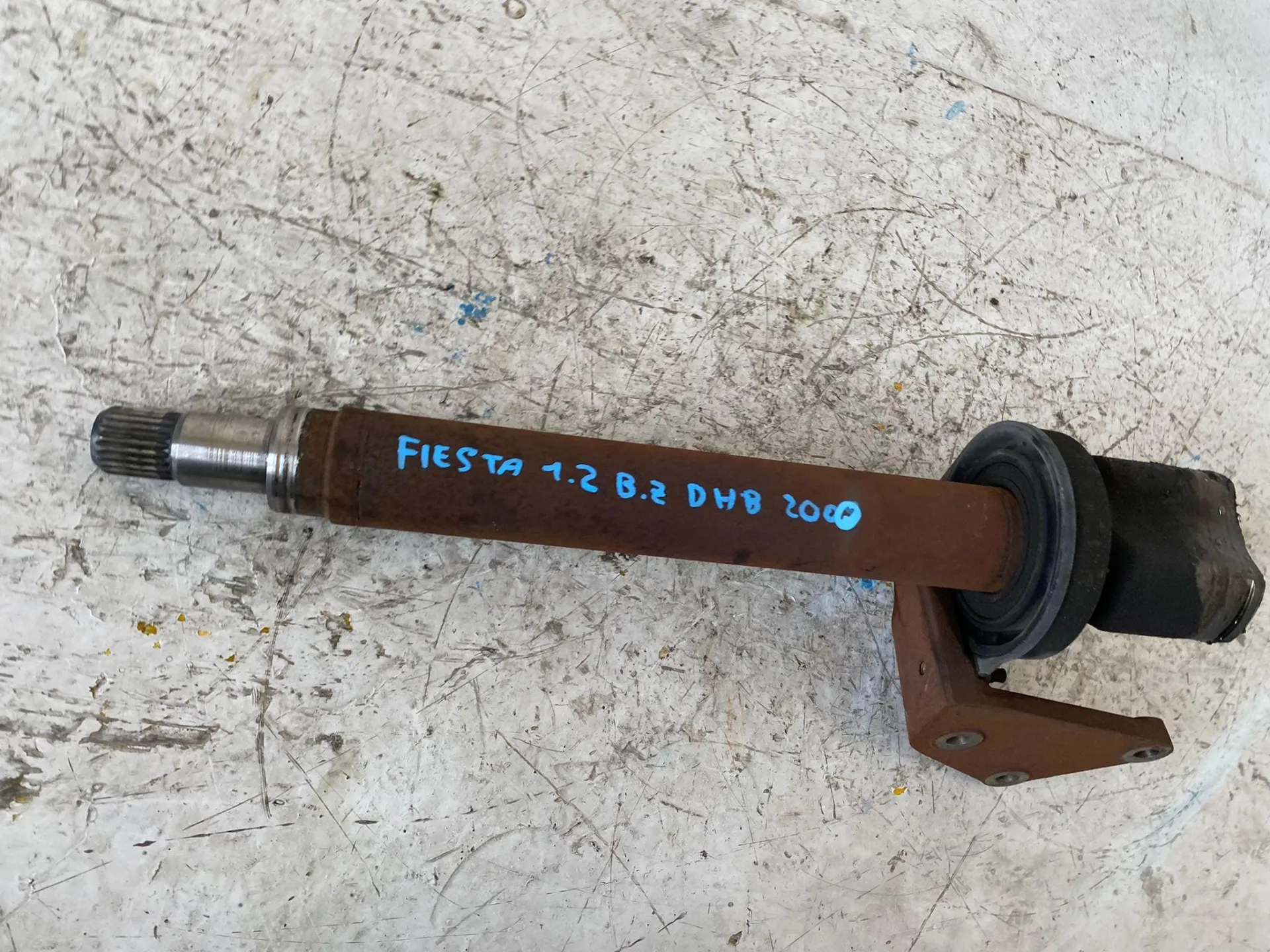SEMIASSE CAMBIO FORD Fiesta 3Â° Serie 1200 Benzina con codice motore DHB/DHB (2000)