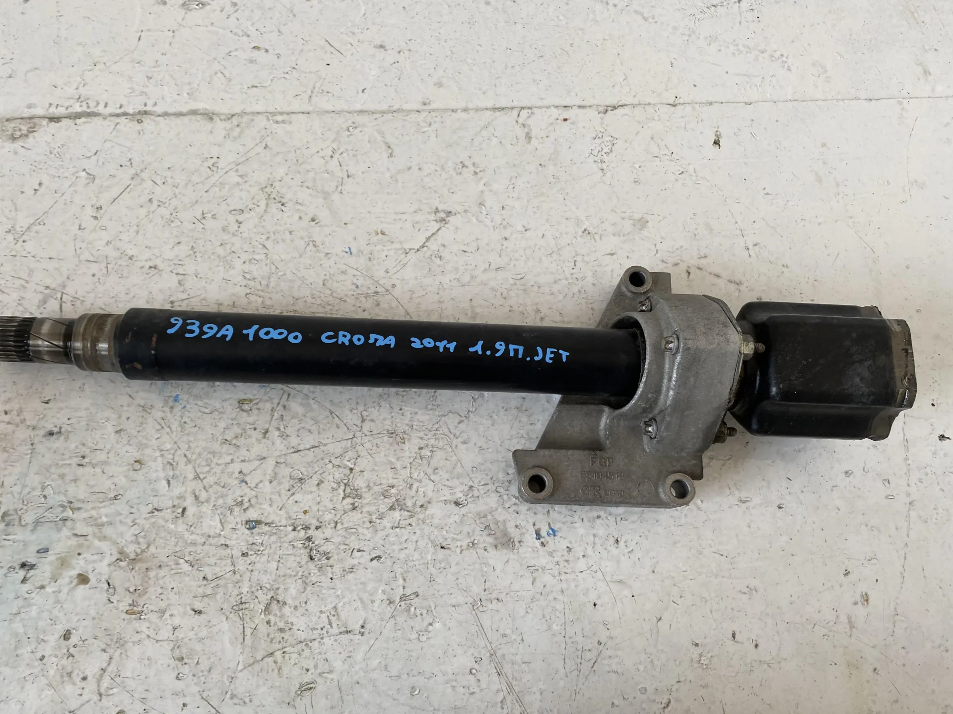 SEMIASSE CAMBIO con codice 55184512 da FORD Focus Berlina 4Â° Serie 2000 Diesel con codice motore G6DA/G6DA (2010)