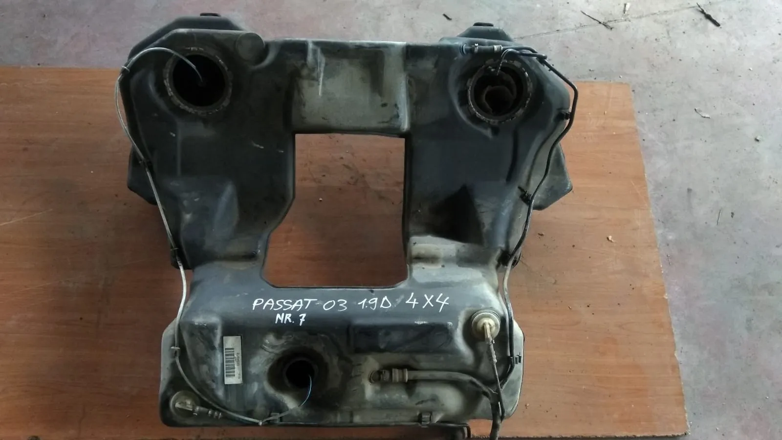 Serbatoio carburante Volkswagen Passat del 2003 1.9 Diesel 4x4