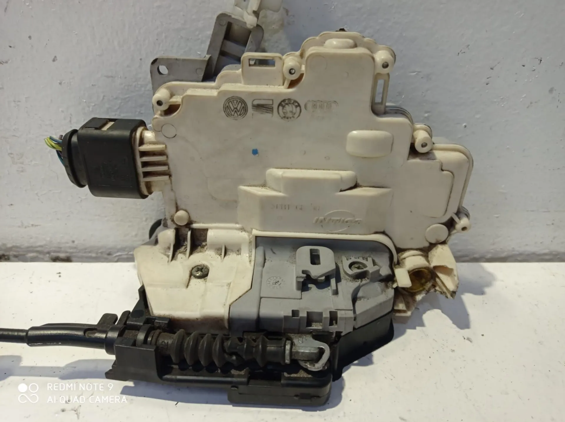 SERRATURA ANTERIORE SINISTRA SEAT Ibiza Serie (08>12) 1900 Diesel (2010)