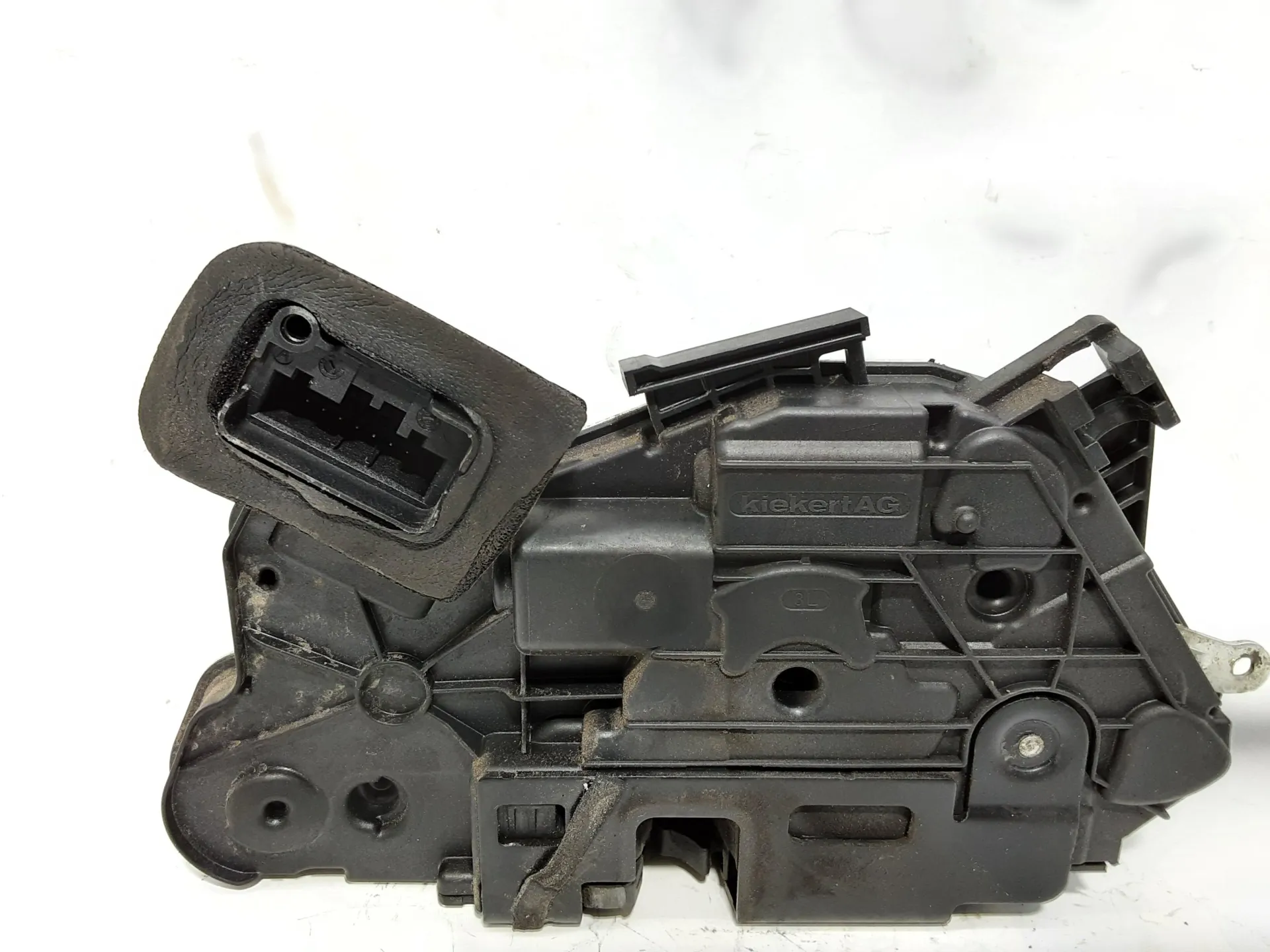 SERRATURA ANTERIORE SINISTRA con codice 5K1837015 da VOLKSWAGEN Golf 6 Berlina (08>12) 2000 Diesel (2009)