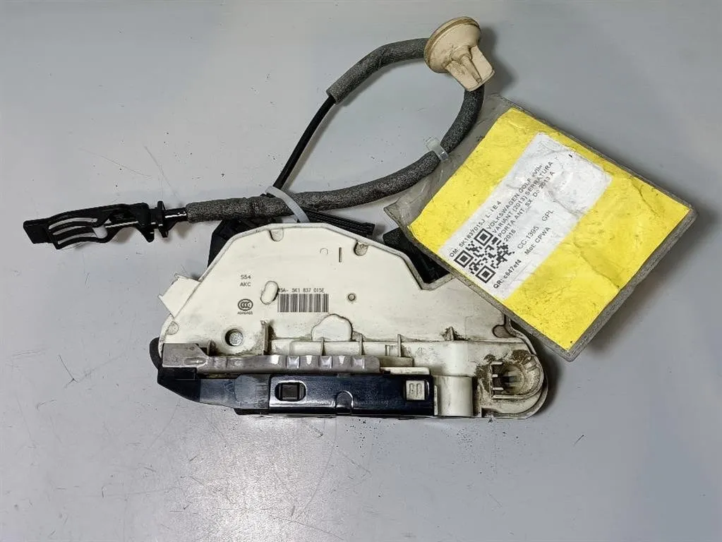 SERRATURA ANTERIORE SINISTRA con codice 5K1837015E da VOLKSWAGEN Golf 7 Berlina (12>) 1395 gas (2015)
