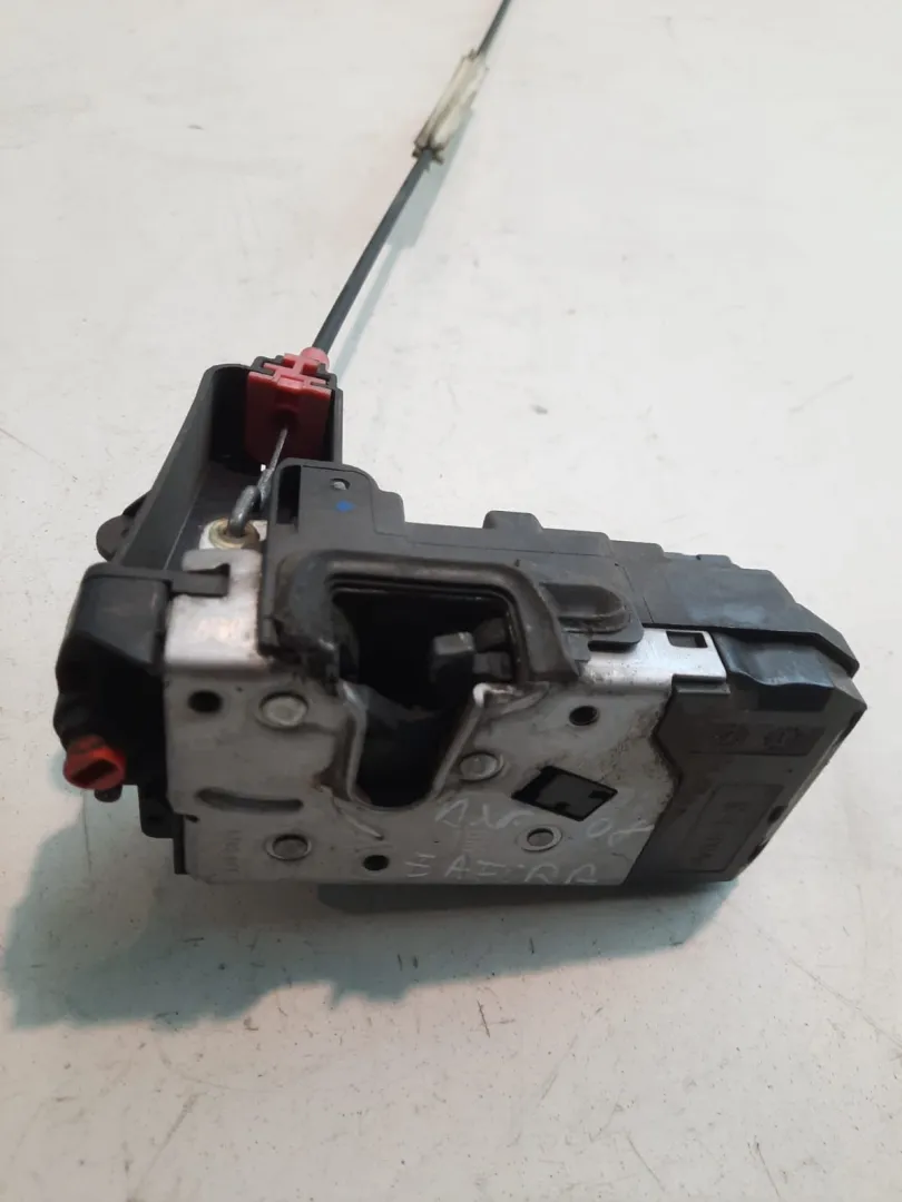 Serratura posteriore destra Opel Zafira 1.9 D del 2008