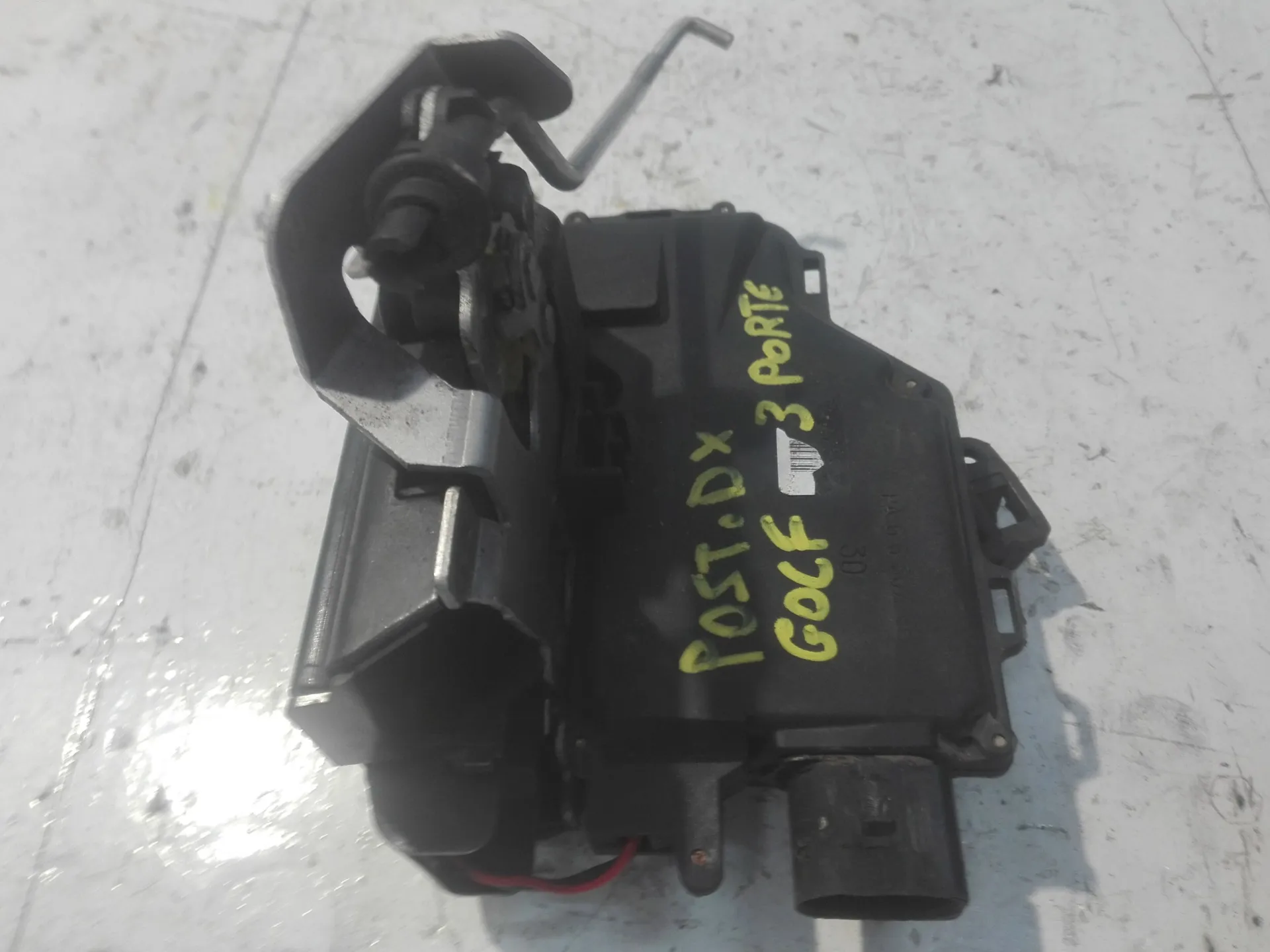 SERRATURA POSTERIORE DESTRA con codice PA6630 da VOLKSWAGEN Golf 5 Plus (04>13) 1600 Benzina (2007)