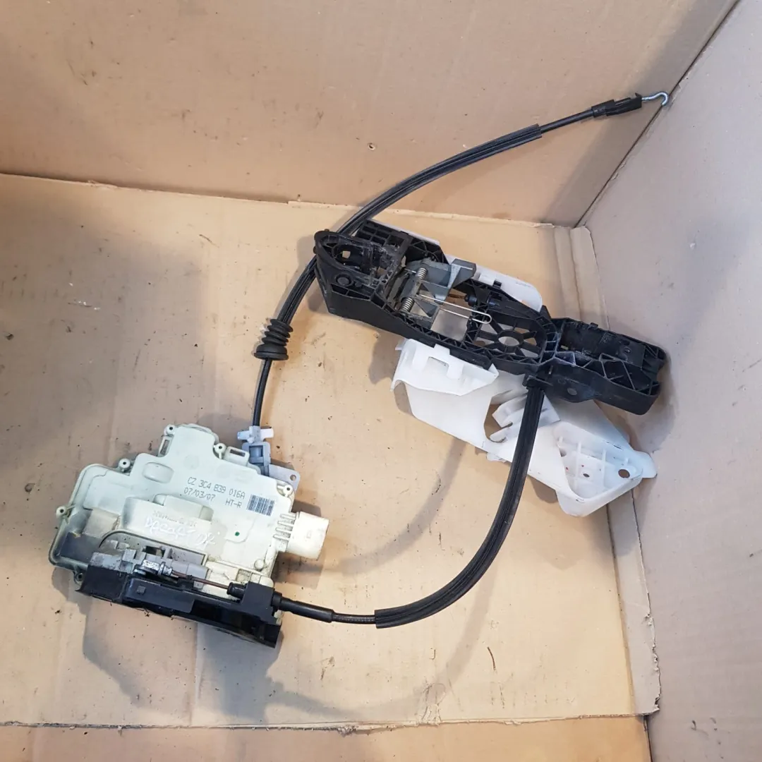 Serratura posteriore destra Volkswagen Passat del 2007 2.0 Diesel CODICE RICAMBIO : 3C4 839 016A