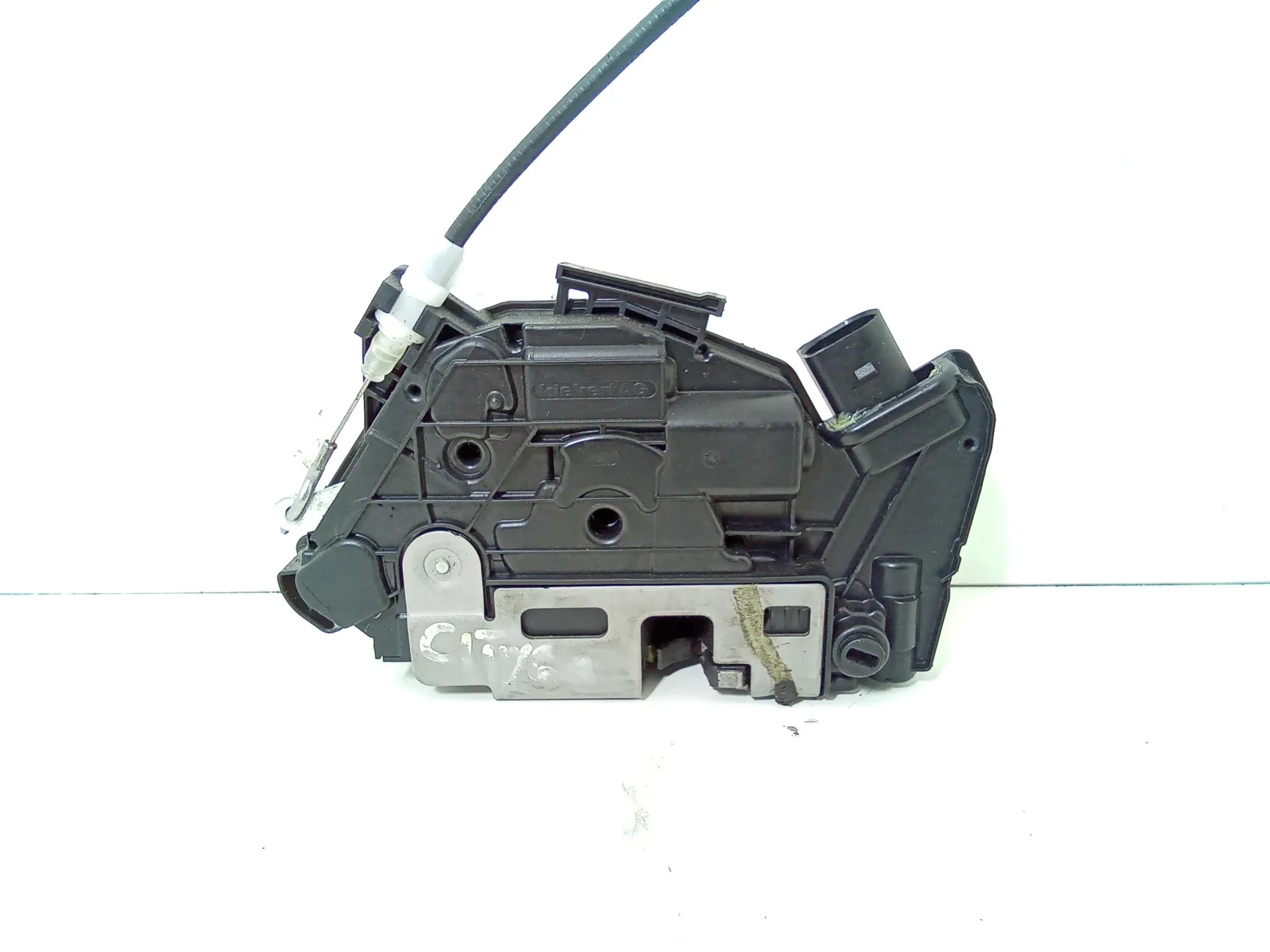 SERRATURA POSTERIORE DESTRA con codice A046465 da VOLKSWAGEN Up 1Â° Serie (2013)