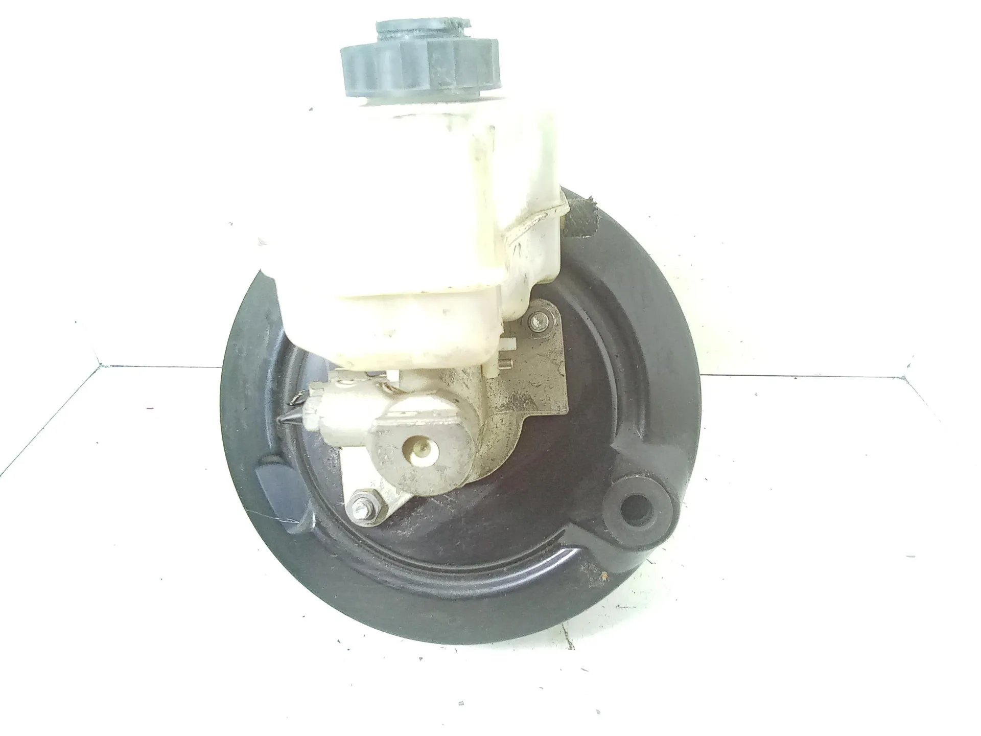 SERVOFRENO con codice 29675197604 da BMW Serie 1 Serie (E87) (07>) 2000 Diesel (2008)