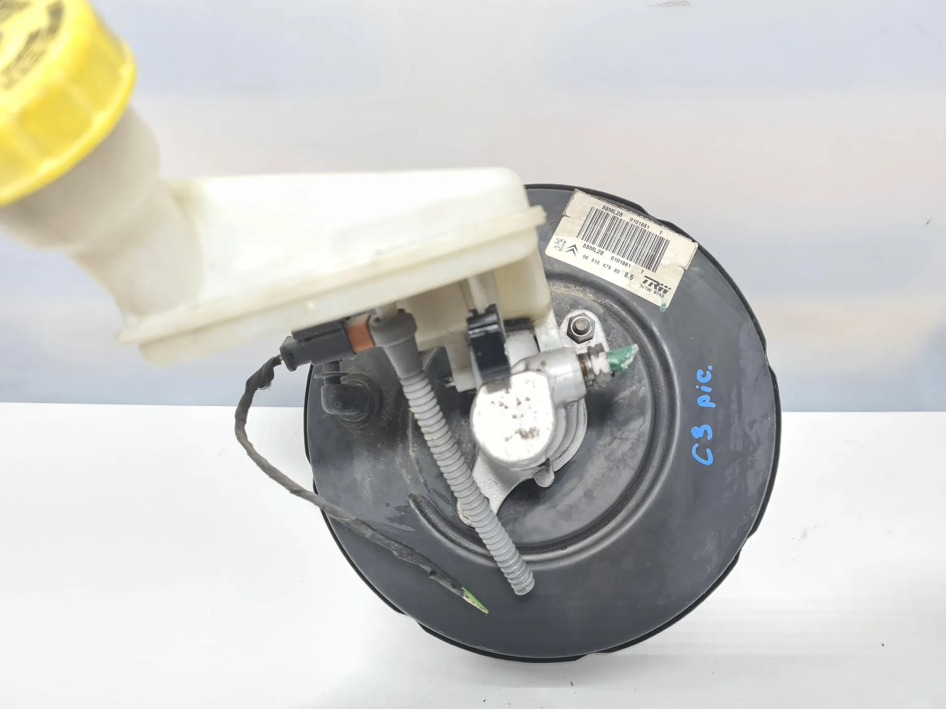 SERVOFRENO con codice 9681847980 da CITROEN C3 Picasso 9HX (DV6ATED4) Diesel 1600 (08>)