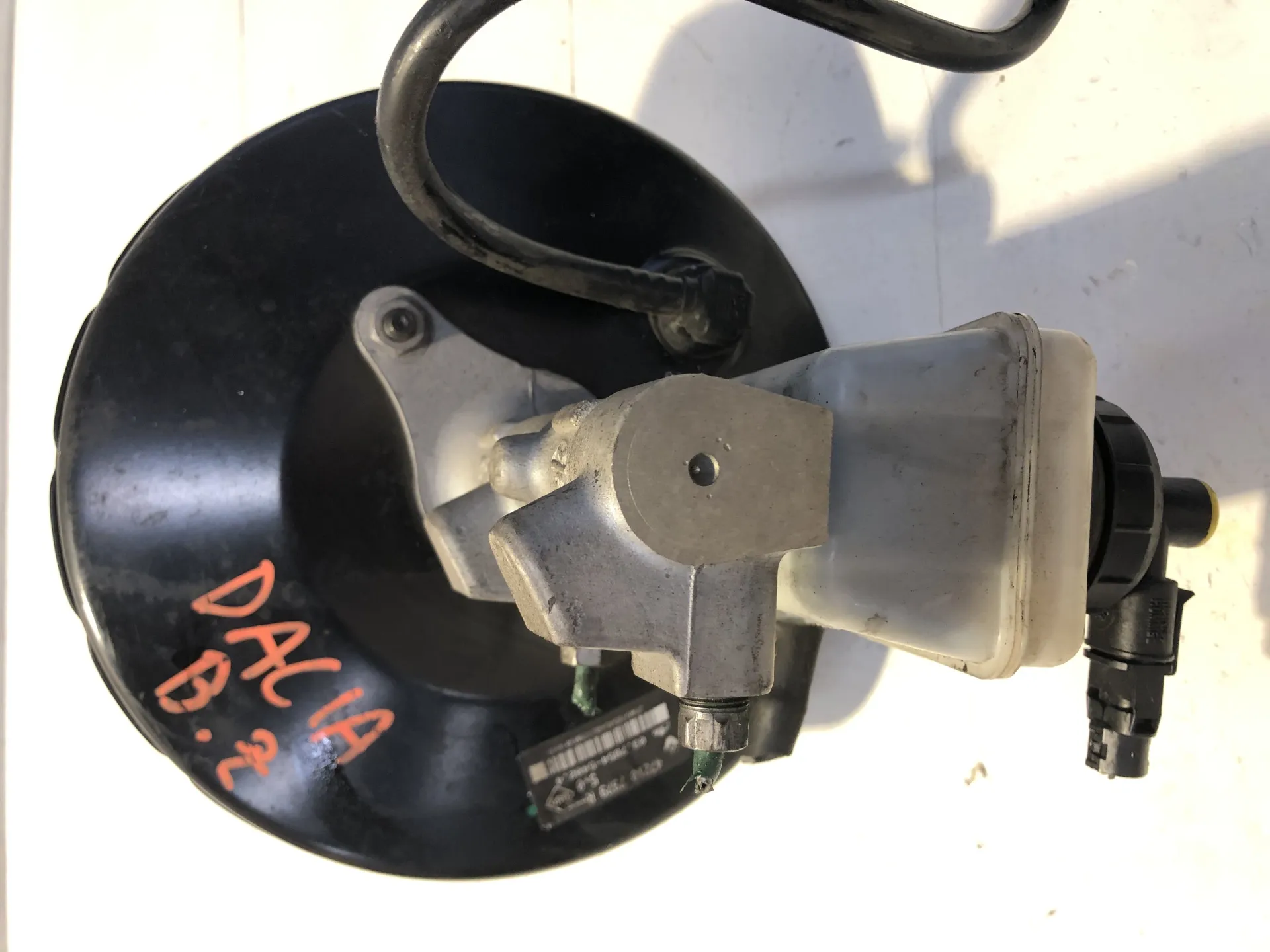 SERVOFRENO con codice 472107379R / 0378545402 da DACIA Sandero 1Â° Serie 1400 Benzina (2009)