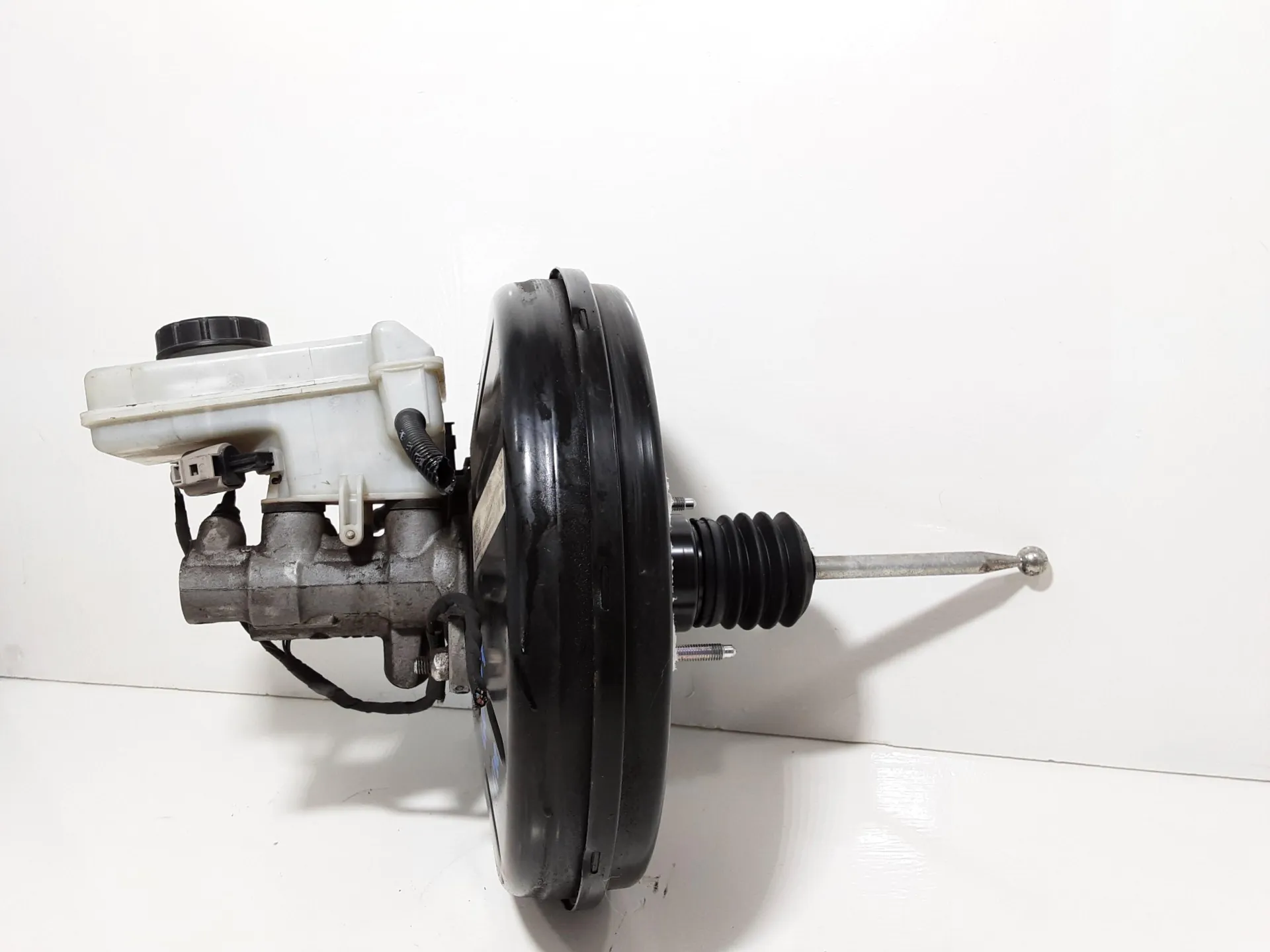 SERVOFRENO con codice 5Q1614105BL da VOLKSWAGEN Golf 7 Berlina (12>) 1200 Benzina 77 kW / 105 CV con codice motore CJZ/CJZA (2015)