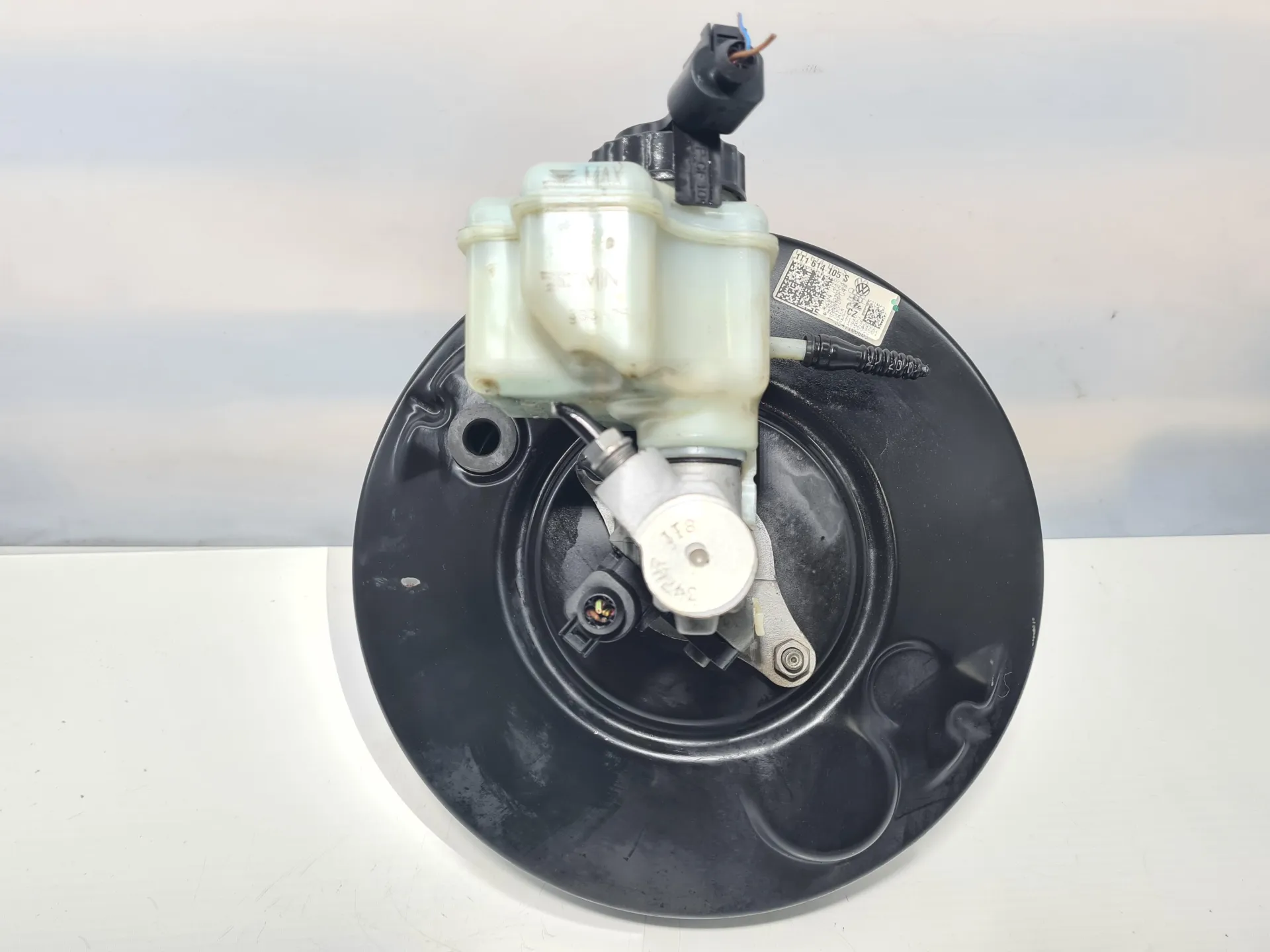 SERVOFRENO con codice 1T1614105S da VOLKSWAGEN Touran 1° Serie con codice motore BSE (2008)