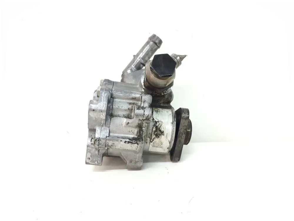 SERVOSTERZO con codice 32416783286 / 7692974546 da BMW Serie 3 E90 Berlina 2000 Diesel 120 (2006)
