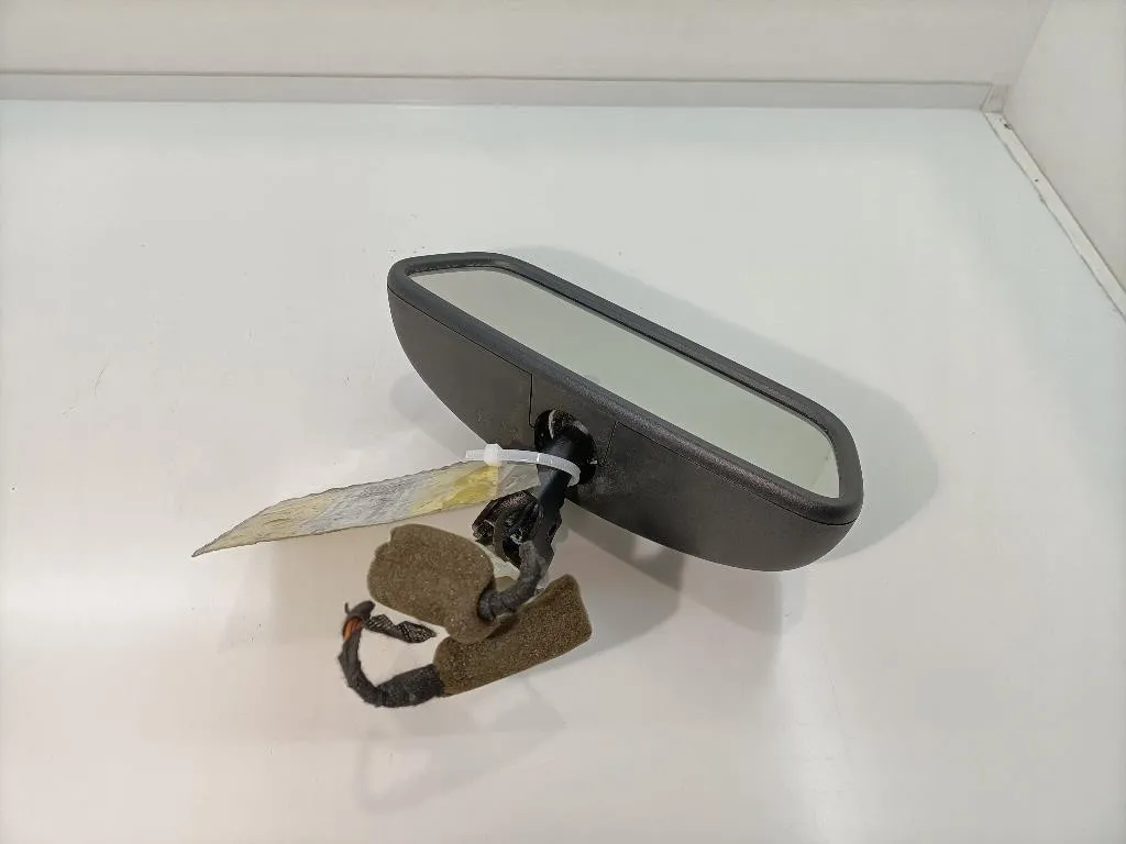 SPECCHIETTO RETROVISORE INTERNO con codice A17681001179051 da MERCEDES Classe A W176 Serie AMG (13>) 1461 diesel (2014)