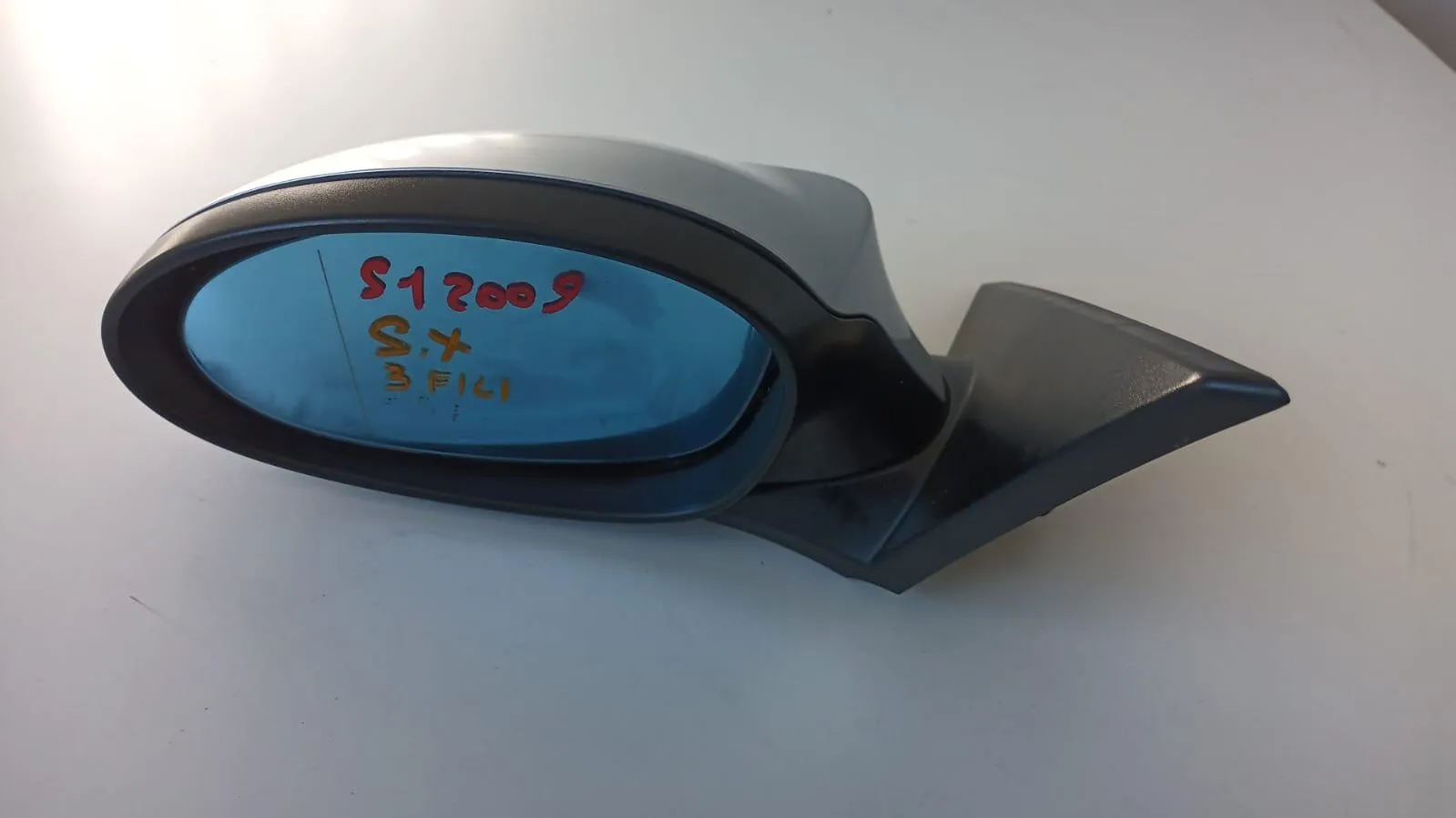 SPECCHIETTO RETROVISORE SINISTRO con codice 7164601 da BMW Serie 1 Serie (E87) (07>) 2000 Diesel (2009)