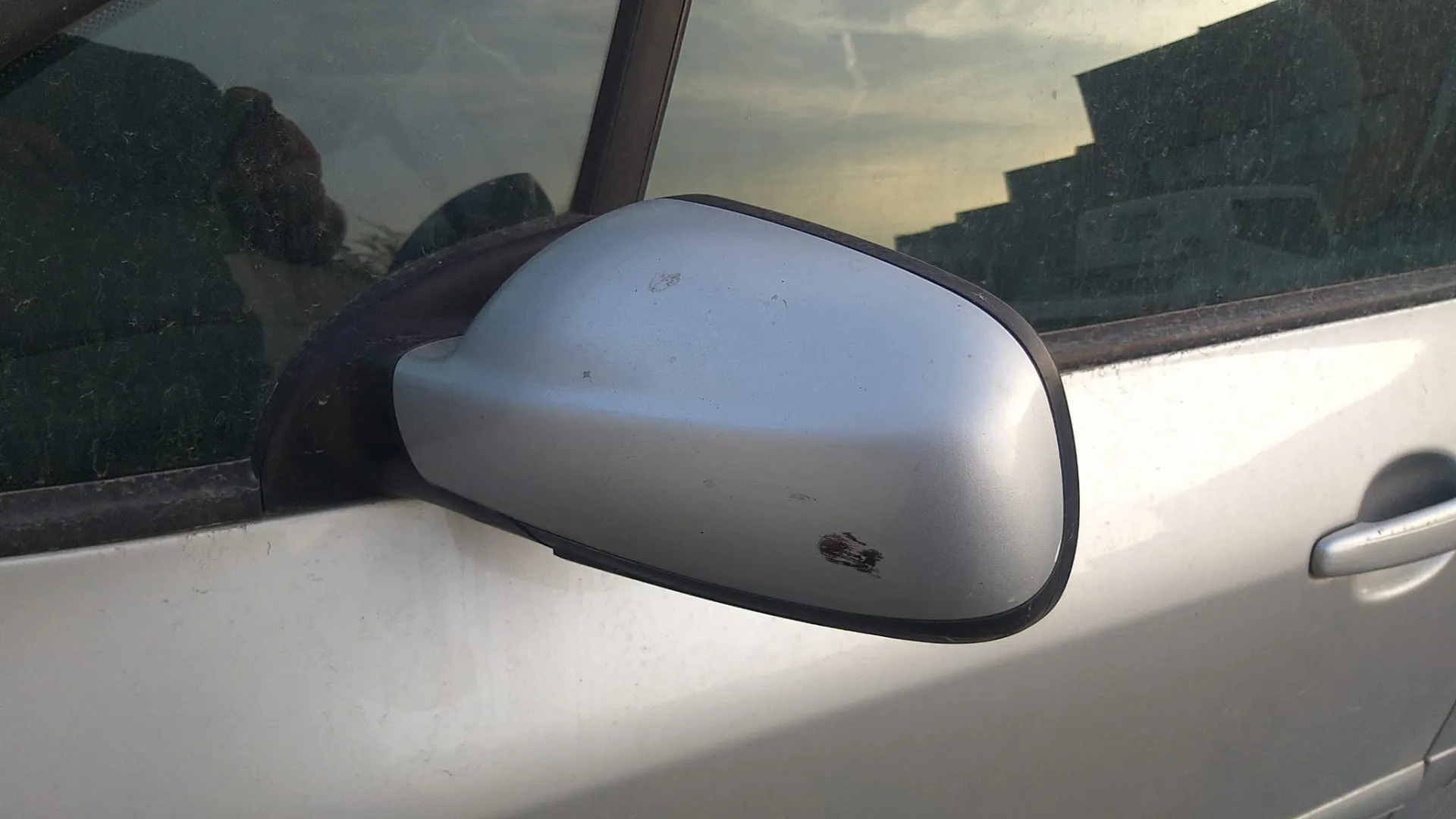Specchietto retrovisore sinistro Peugeot 307 1.6 D del 2007