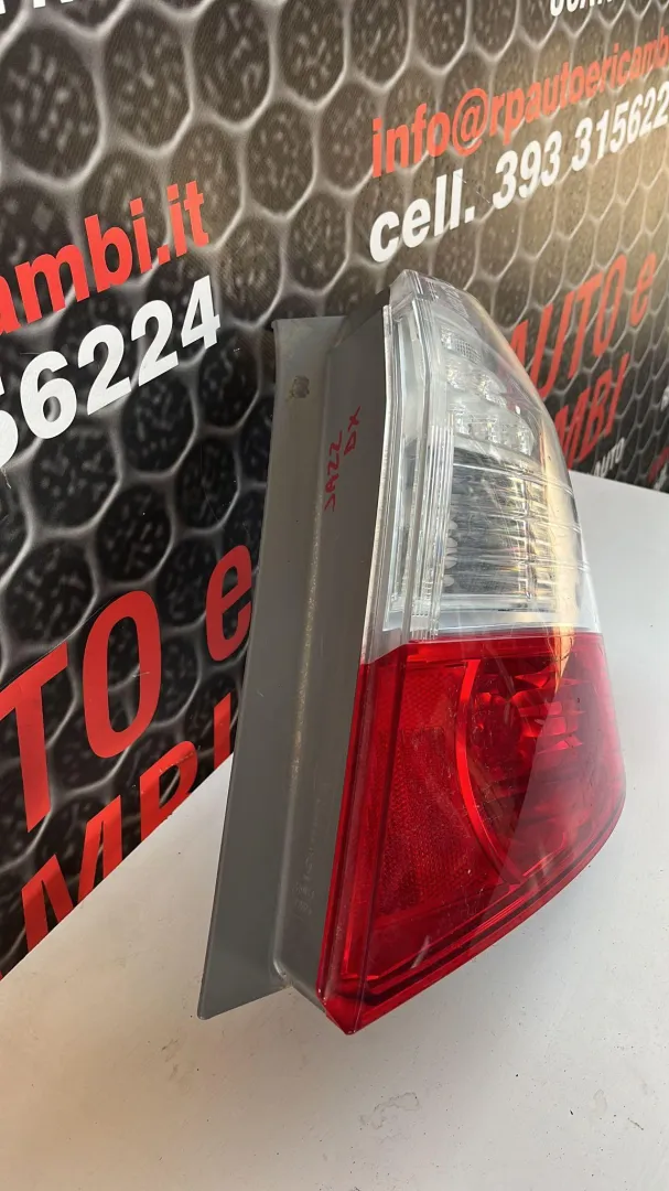 Fanale Posteriore LED Per Honda Fit Jazz GK5 GP5 (2014-2020) - Luce Stop E Freno, Sinistro O Destro, Modelli 33550-T5A-G01/G02