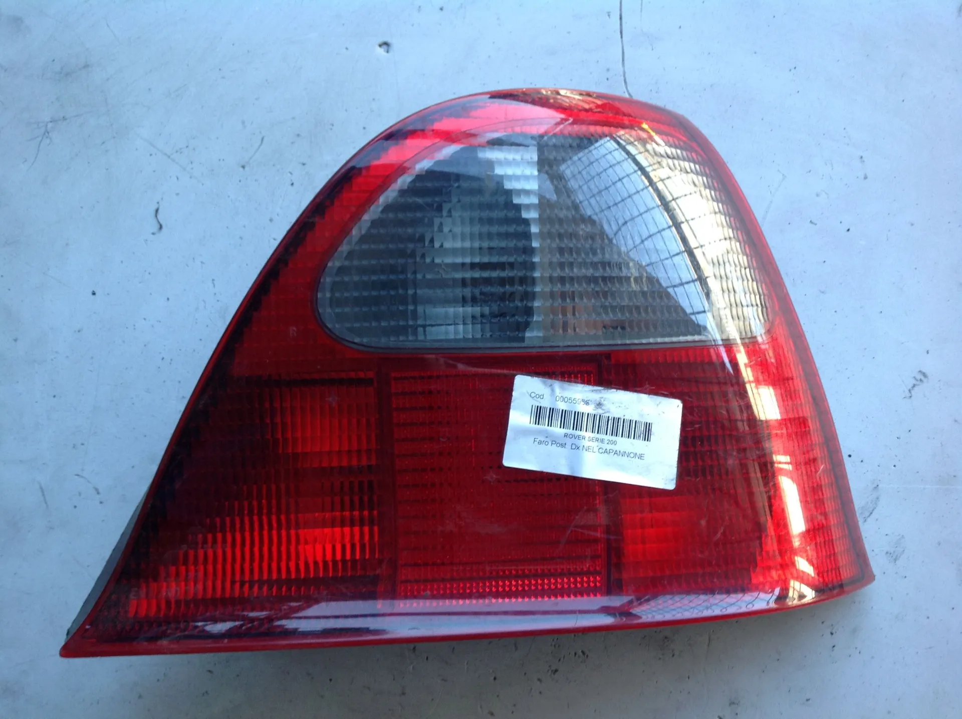 STOP FANALE POSTERIORE DESTRO PASSEGGERO ROVER Serie 200 25 Benzina