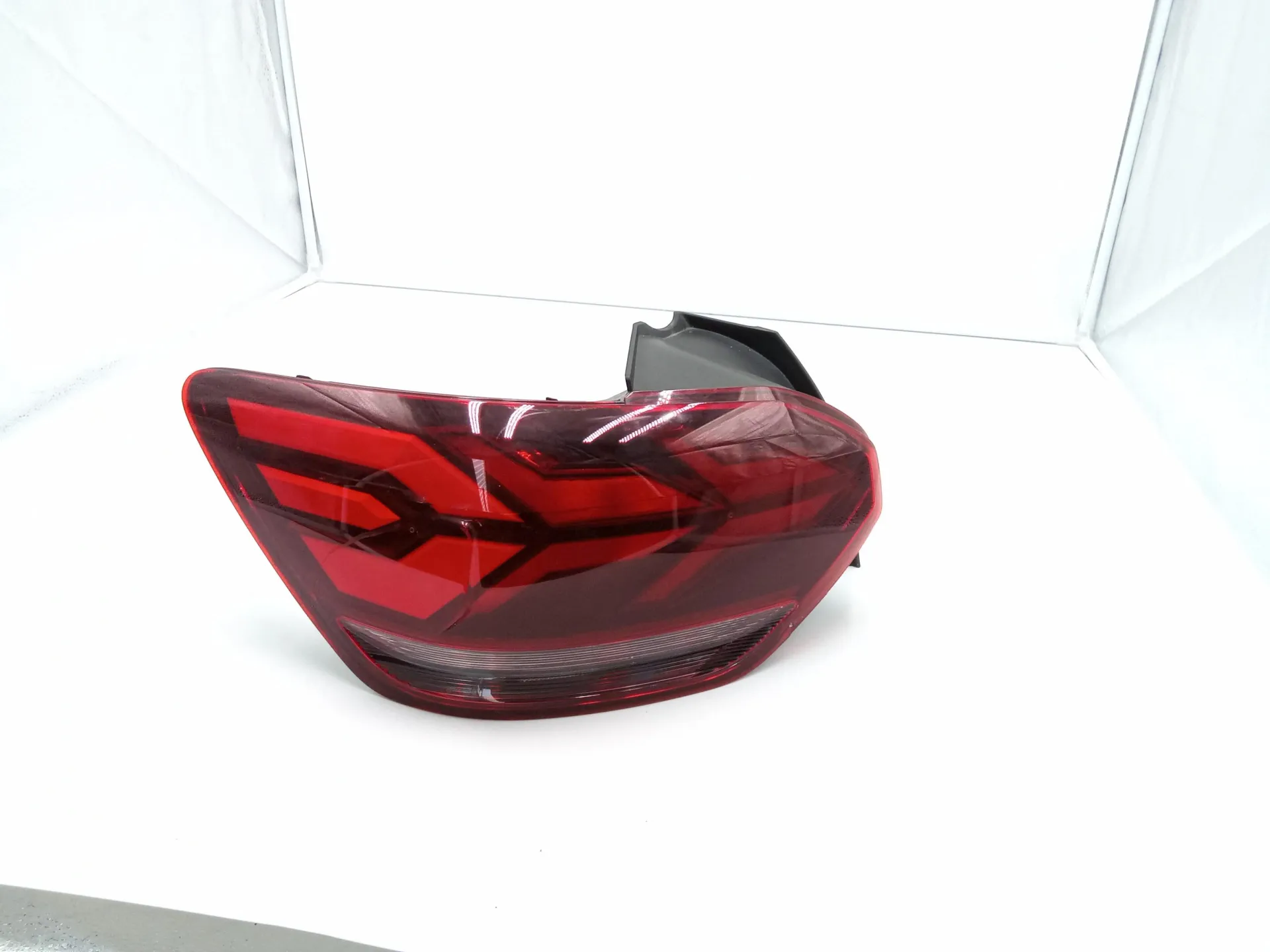 Fanale Posteriore Di Ricambio Per Dacia Sandero Stepway MK3 Dal 2021 - Lato Sinistro, Codice 265557573R
