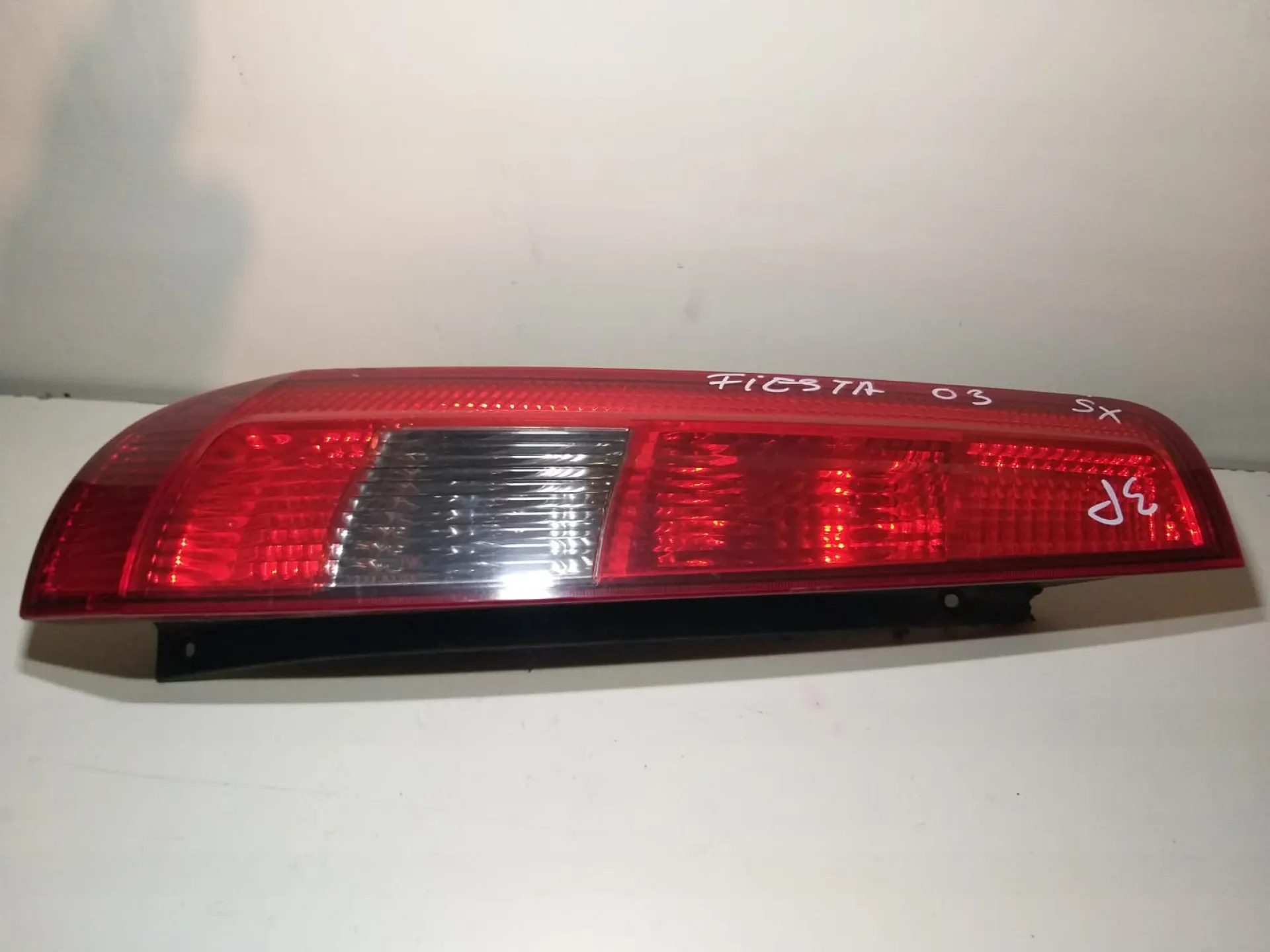 Stop fanale posteriore sinistro Ford Fiesta 1.2 B del 2004 (3P)