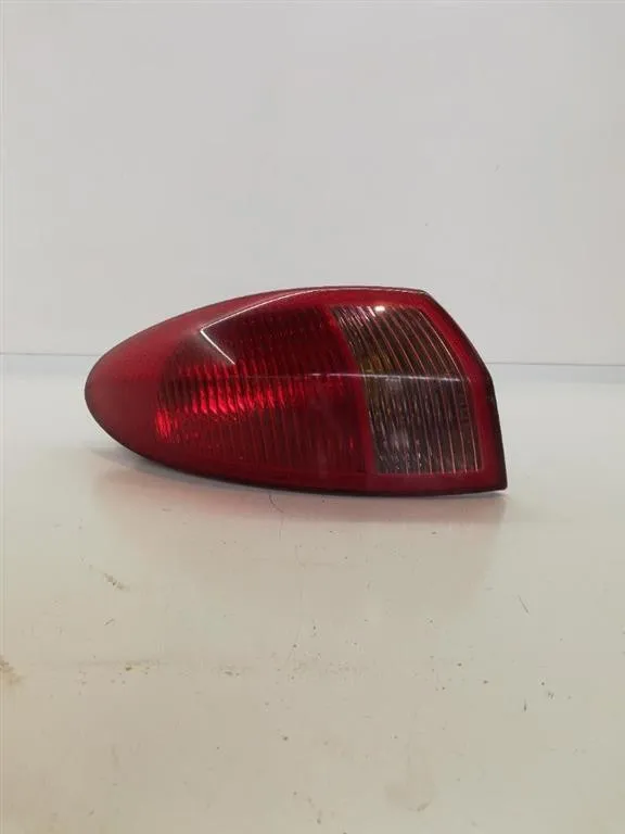 STOP FANALE POSTERIORE SINISTRO LATO GUIDA con codice 46556349 da ALFA ROMEO 147 Serie (937) (00>05<) 1910 diesel (2001)