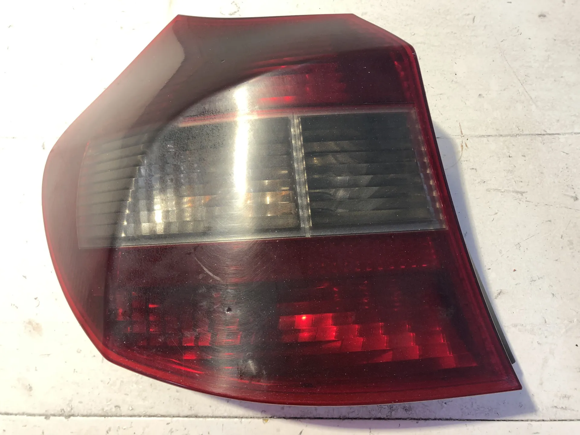 STOP FANALE POSTERIORE SINISTRO LATO GUIDA BMW Serie 1 Serie (E87) (04>07) Diesel (2005)