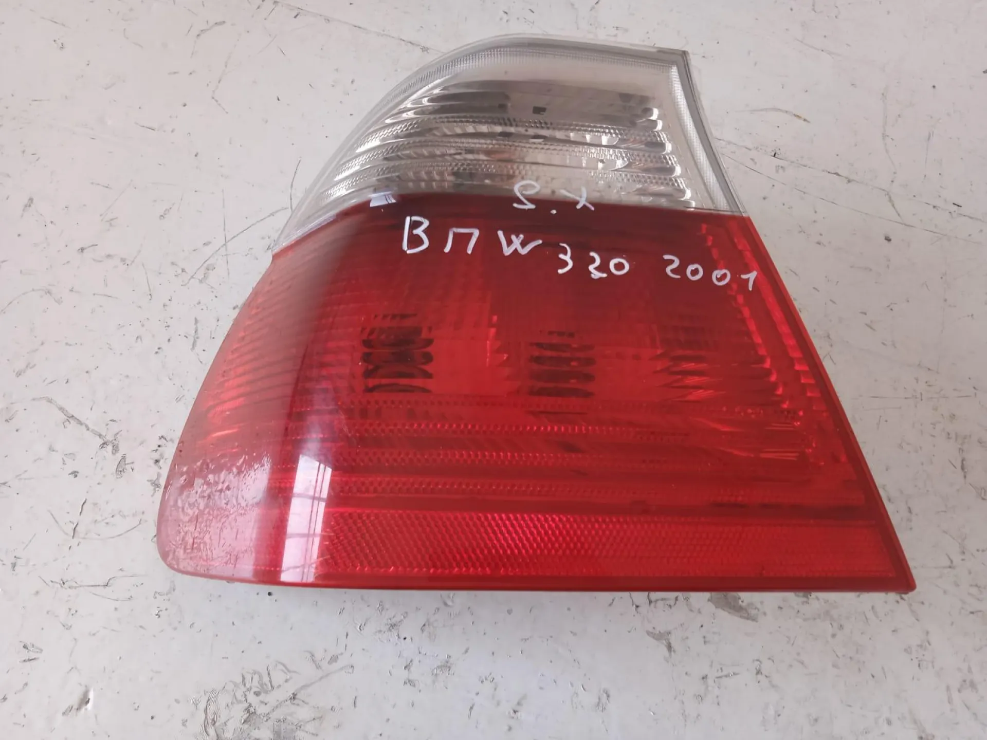 STOP FANALE POSTERIORE SINISTRO LATO GUIDA BMW Serie 3 E46 Berlina 2000 Diesel (2001)