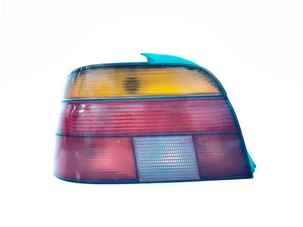 STOP FANALE POSTERIORE SINISTRO LATO GUIDA con codice 14603300 da BMW Serie 5 E39 Berlina 2000 Benzina 110 (1998)