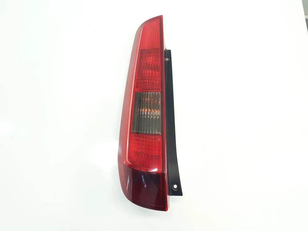 STOP FANALE POSTERIORE SINISTRO LATO GUIDA con codice 2S5113A603B da FORD Fiesta 4Â° Serie 1400 Diesel 50 (2004)