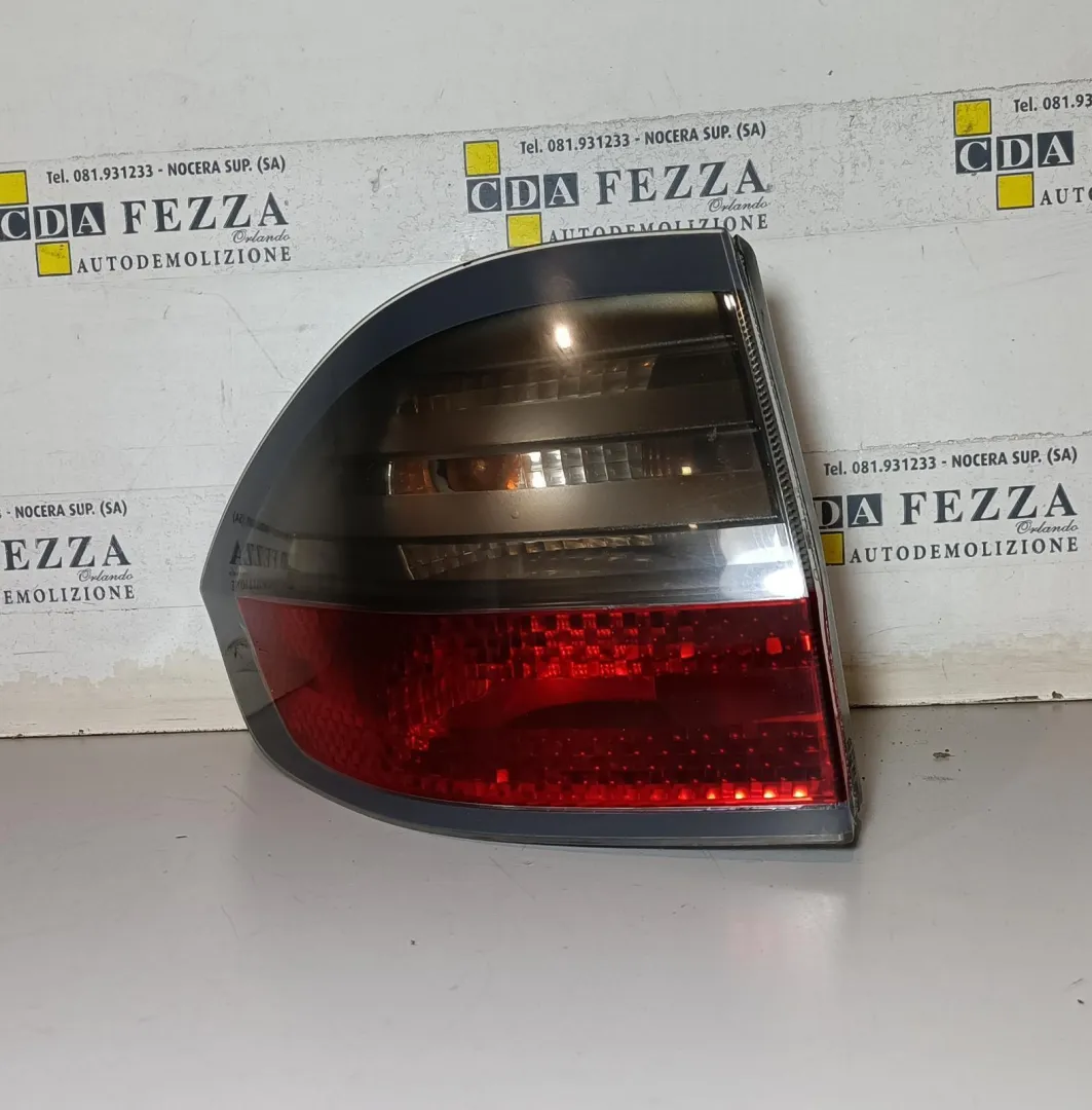 STOP FANALE POSTERIORE SINISTRO LATO GUIDA FORD S - Max Serie (06>14) 2000 Diesel 103 kW / 140 CV con codice motore QXWA , QXWB , QXWC/QXWA, QXWB, QXWC, UFWA (2007)