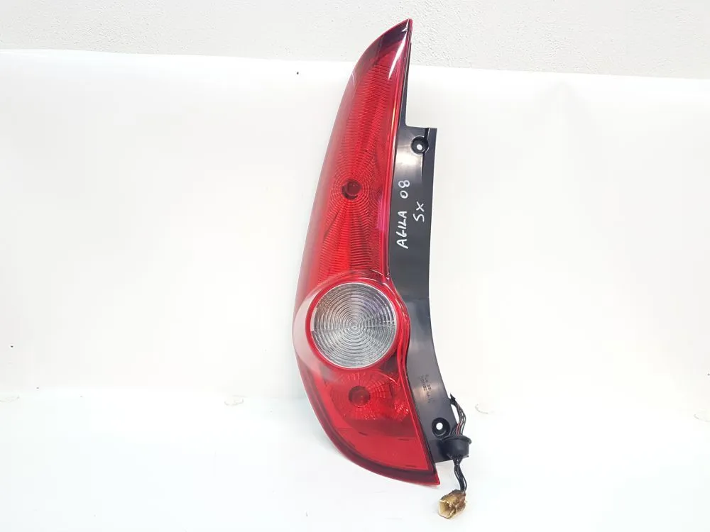STOP FANALE POSTERIORE SINISTRO LATO GUIDA con codice 89071595 da OPEL Agila B 1200 Benzina 63 (2008)