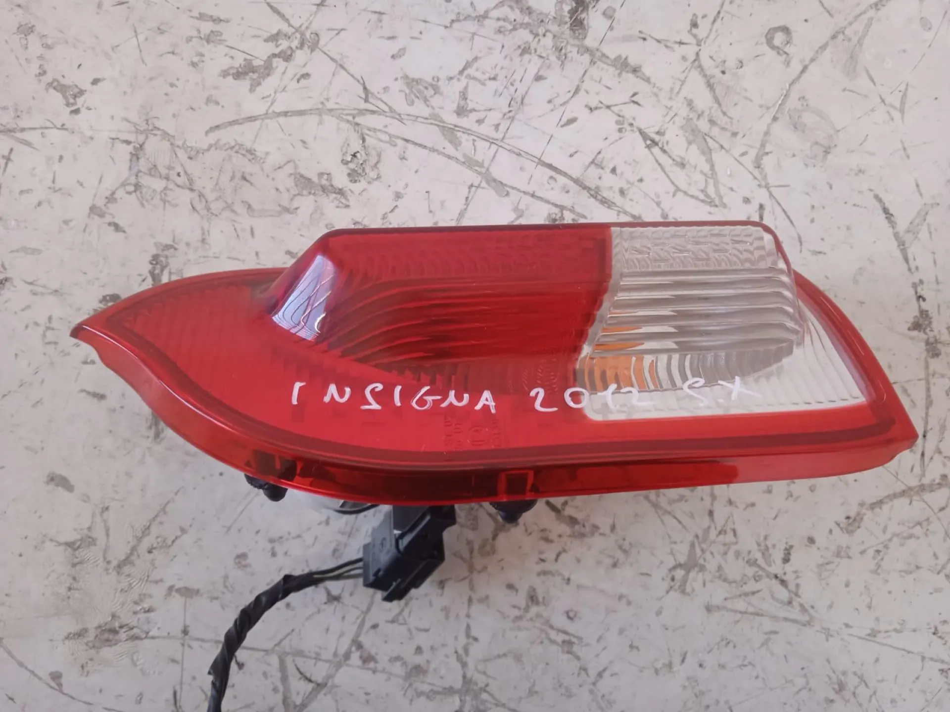 STOP FANALE POSTERIORE SINISTRO LATO GUIDA OPEL Insignia Berlina 2000 Diesel con codice motore A20DTH/A20DTH (2012)