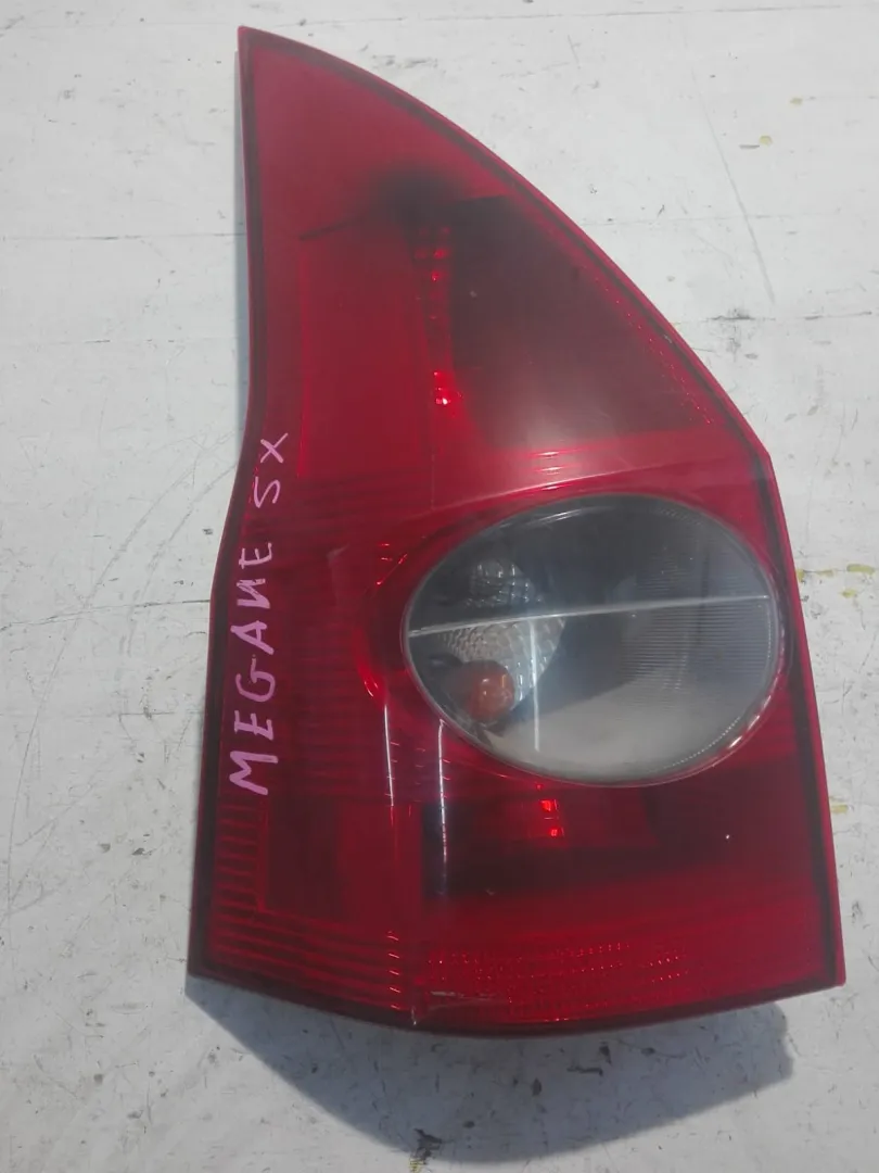 STOP FANALE POSTERIORE SINISTRO LATO GUIDA RENAULT Megane ll Serie (06>08) Benzina (2008)