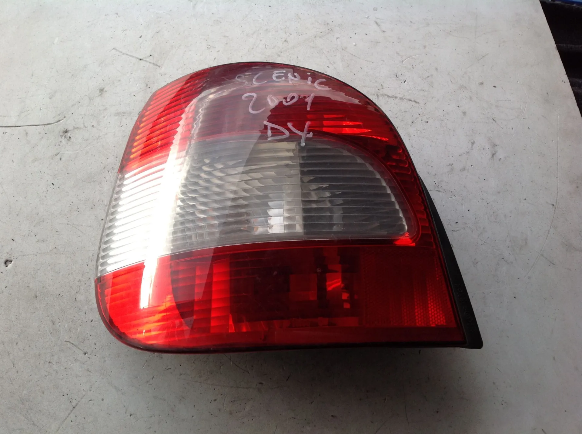 STOP FANALE POSTERIORE SINISTRO LATO GUIDA RENAULT Scenic Serie (99>03) Benzina (2001)