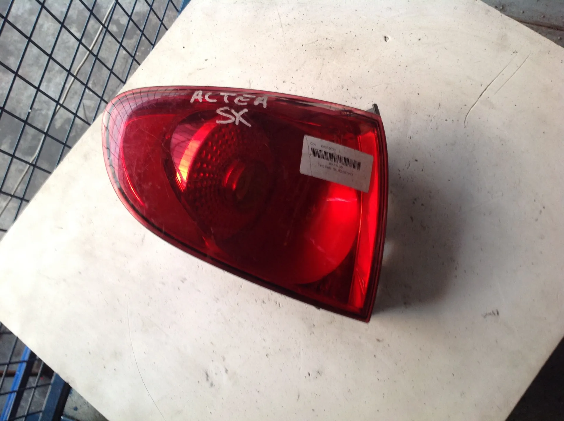 STOP FANALE POSTERIORE SINISTRO LATO GUIDA SEAT Altea Berlina Diesel