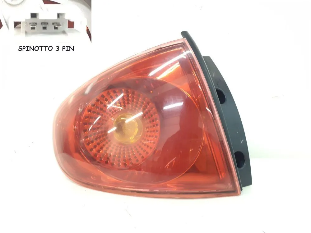 STOP FANALE POSTERIORE SINISTRO LATO GUIDA con codice 5P0945111 / 5P0945095D da SEAT Altea Berlina 1900 Diesel 77 (2008)