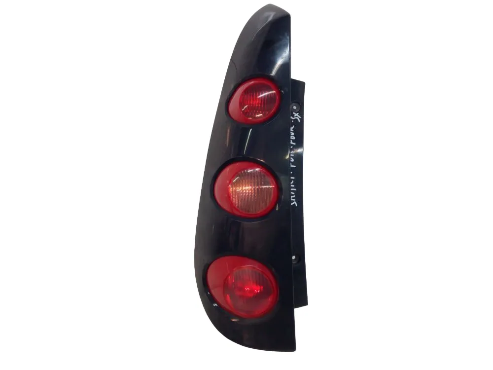 STOP FANALE POSTERIORE SINISTRO LATO GUIDA con codice A4548200564 da SMART Forfour 1Â° Serie 1500 Diesel 50 con codice motore 639939/639939 (2005)