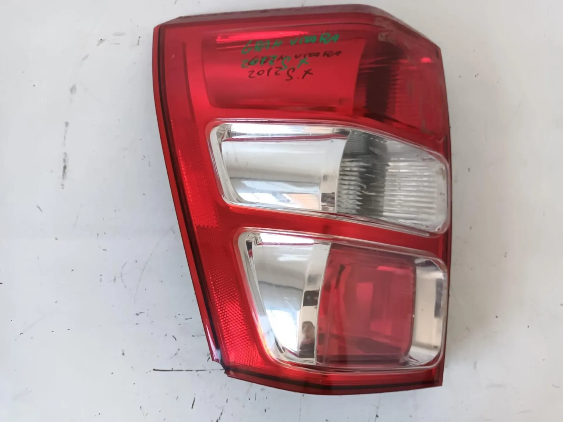 STOP FANALE POSTERIORE SINISTRO LATO GUIDA SUZUKI Grand Vitara JB 1900 Diesel (2012)