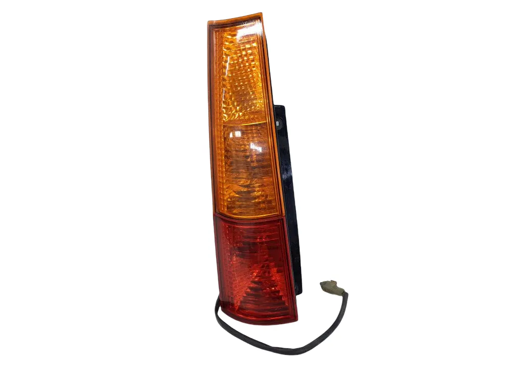 STOP FANALE POSTERIORE SINISTRO LATO GUIDA con codice 3567086G00 da SUZUKI Ignis 2Â° Serie 1500 Benzina 73 con codice motore M15A/M15A (2006)