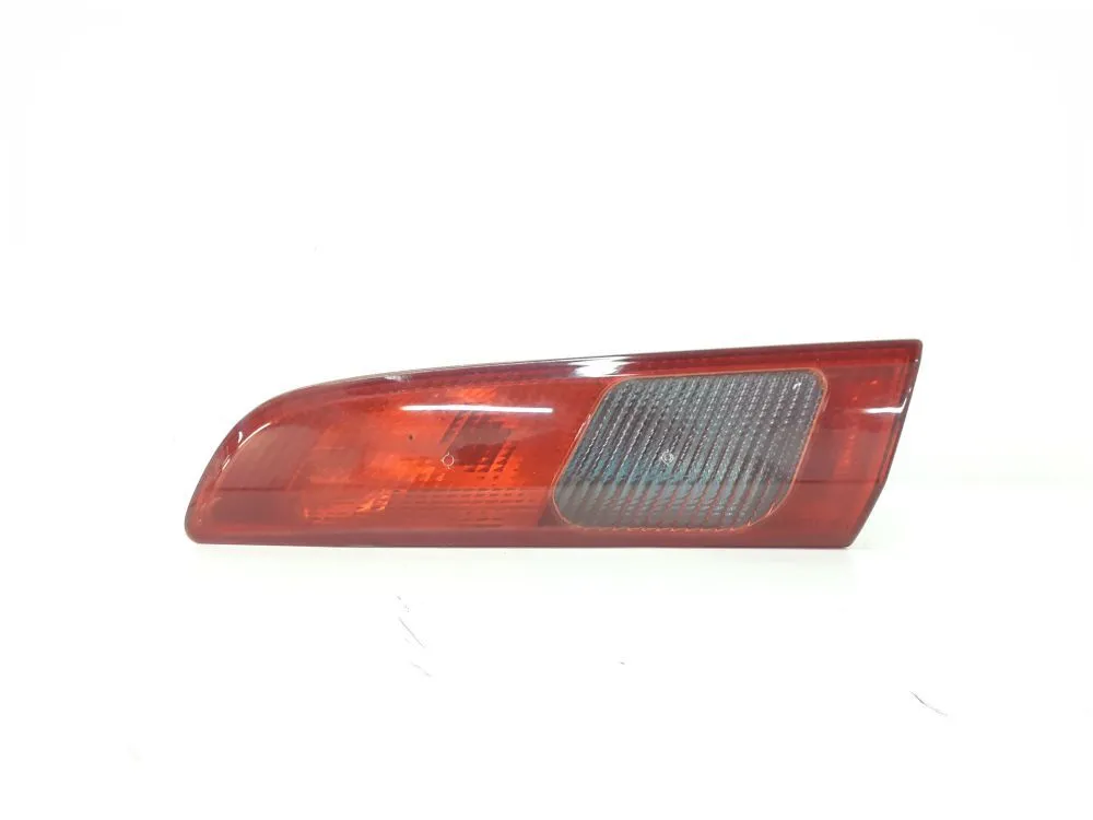 STOP POSTERIORE DESTRO INTEGRATO NEL PORTELLO con codice 60620139 da ALFA ROMEO 156 Berlina Serie (932_) (03>05) 1900 Diesel 85 (2005)