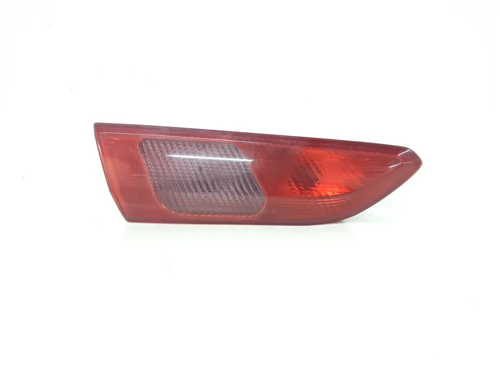 STOP POSTERIORE SINISTRO INTEGRATO NEL PORTELLO con codice 60620139 da ALFA ROMEO 156 Berlina Serie (932_) (97>03) 1900 Diesel 81 (1999)