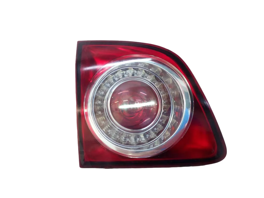 STOP POSTERIORE SINISTRO INTEGRATO NEL PORTELLO VOLKSWAGEN Golf 5 Plus 5M0945093M con codice motore BKD/BKD (04>13)