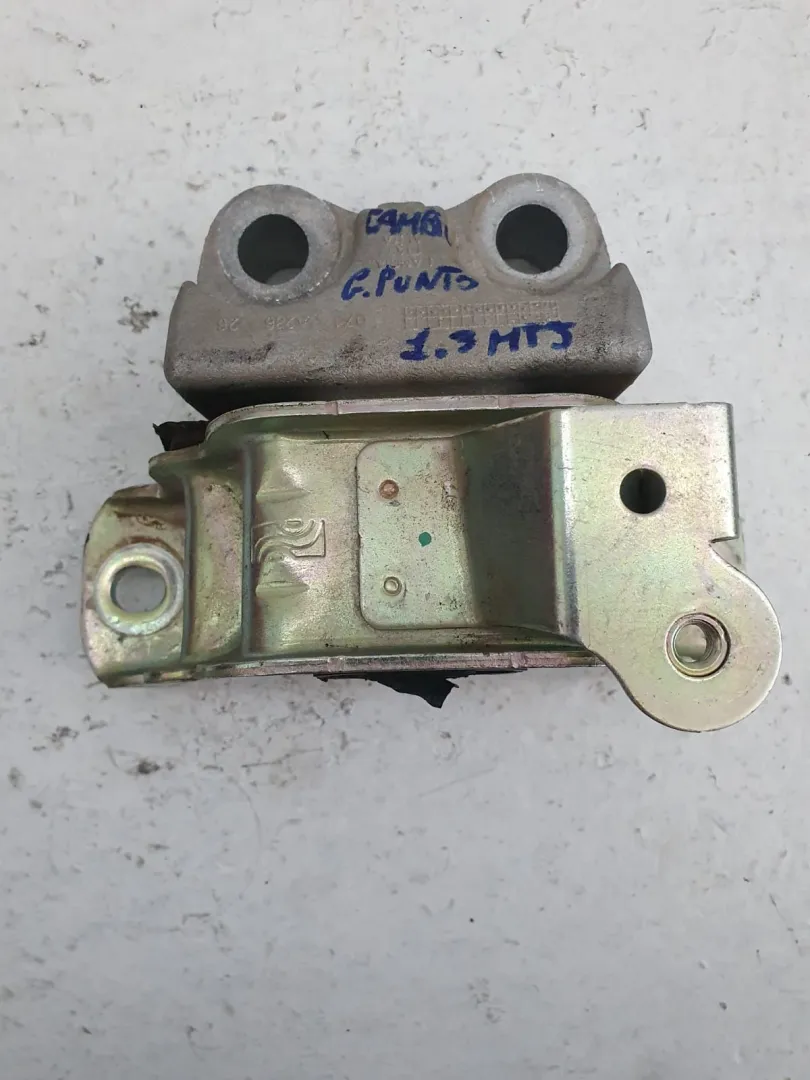 SUPPORTO CAMBIO con codice 071 A286 26 da FIAT Grande Punto 3Â° Serie 1300 Diesel (2018)