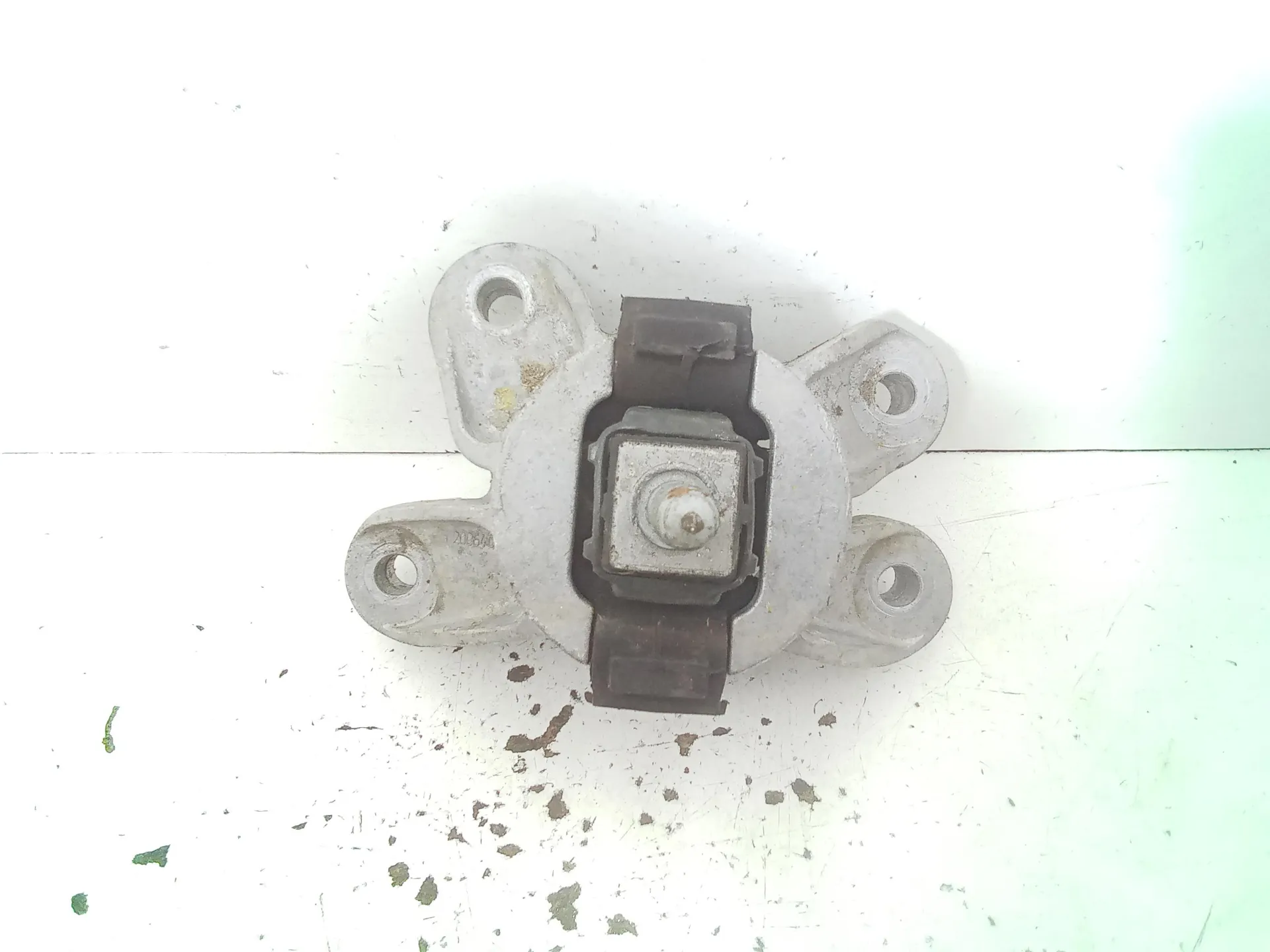 SUPPORTO CAMBIO con codice 6779806-01 da MINI Cooper 2Â° Serie 1600 Benzina (2008)