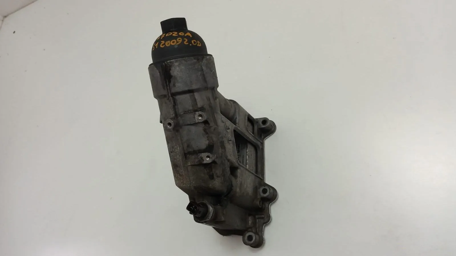SUPPORTO FILTRO OLIO con codice L1609004 da BMW Serie 1 Serie (E87) (07>) 2000 Diesel con codice motore N47D20A/N47D20A (2009)