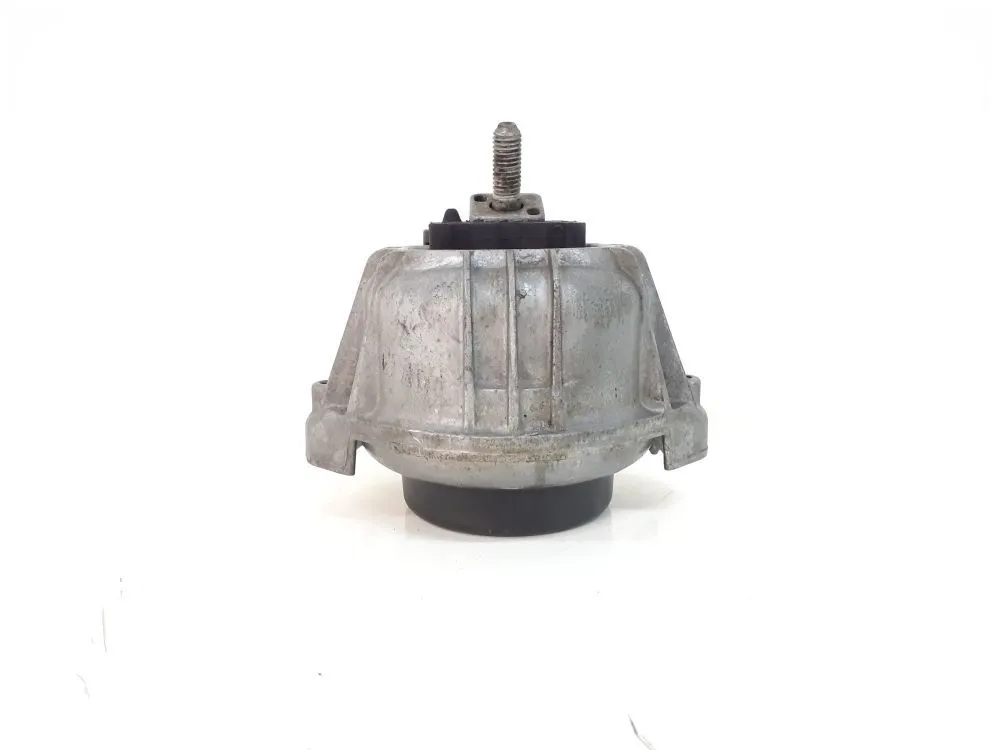 SUPPORTO MOTORE con codice 13981112 da BMW Serie 1 Serie (E87) (07>) 2000 Diesel 130 (2008)